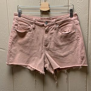 Universal Thread Shorts